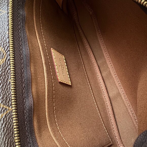 Louis Vuitton Multi Pochette Bag - Picture 12 of 16